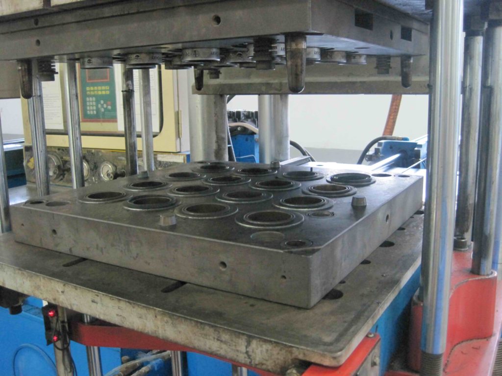 compression moulding plastic