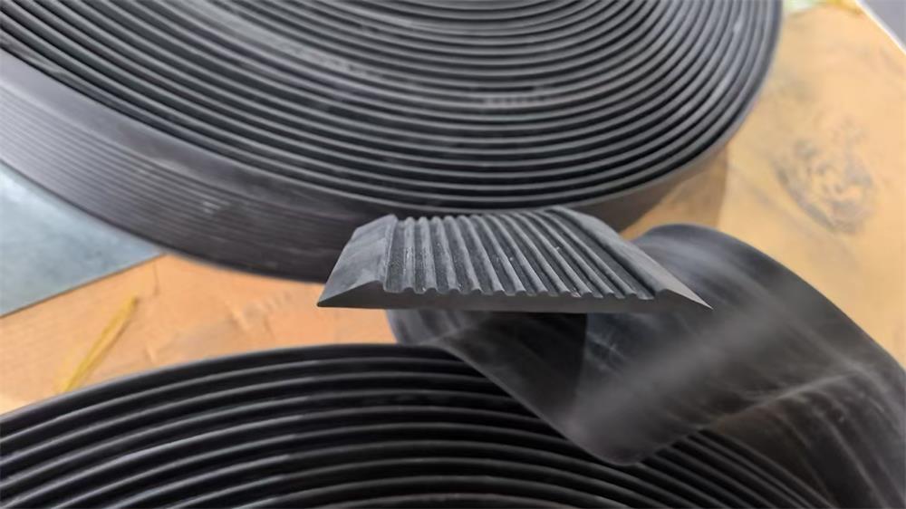 EPDM custom profiles