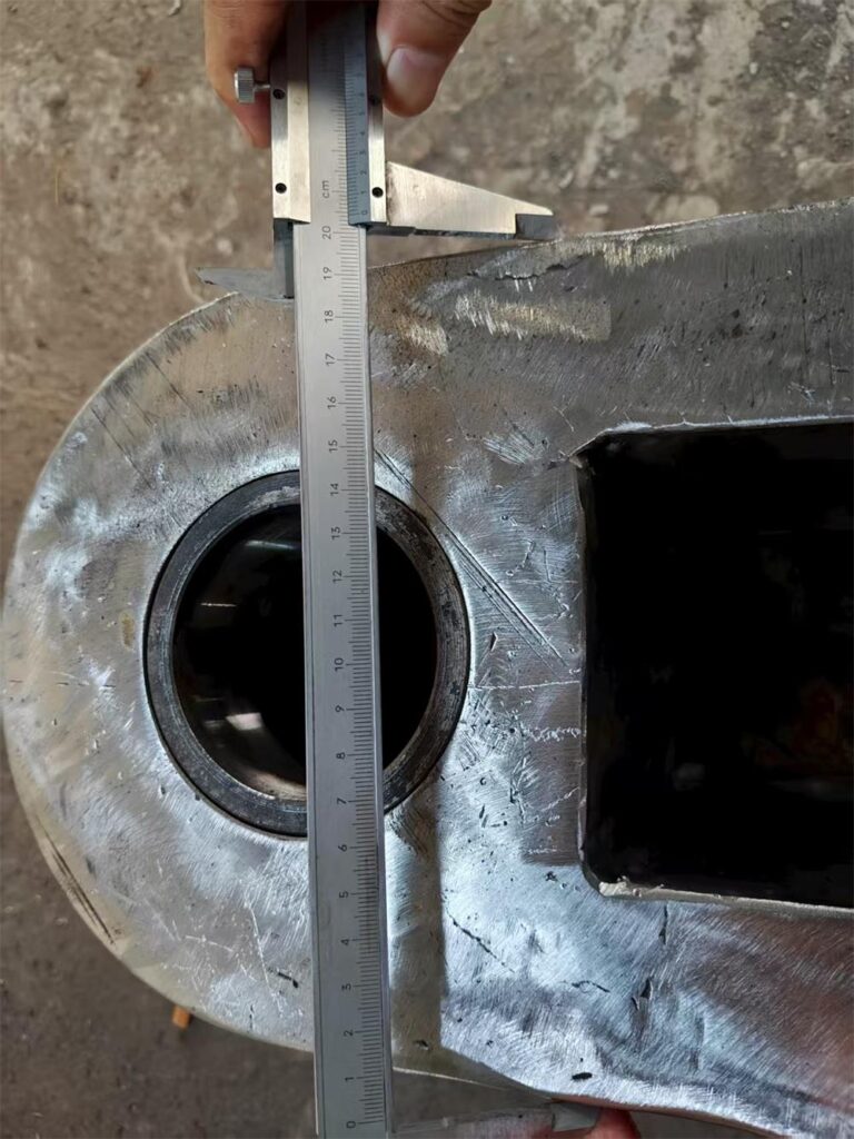 Measuring steel component dimensions with caliper – Panama project